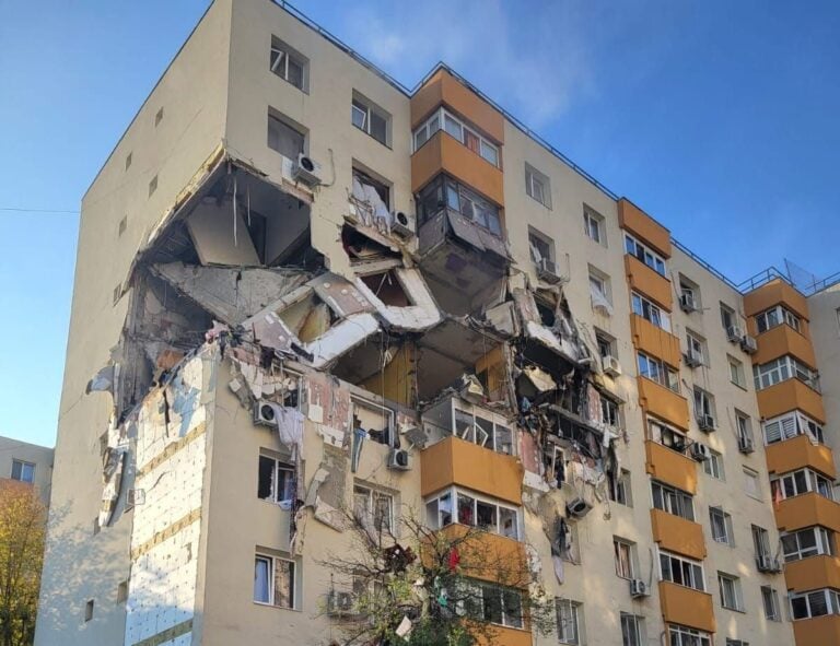 Explozie devastatoare în București: două persoane au murit și mai multe au fost rănite după o deflagrație pe Calea Rahovei. Planul Roșu, activat